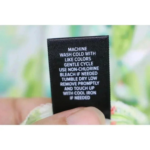 Torrid Silky Short Sleeve Blouse-Size 3X-Cactus-Back Buttons-Chiffon - Picture 6 of 9